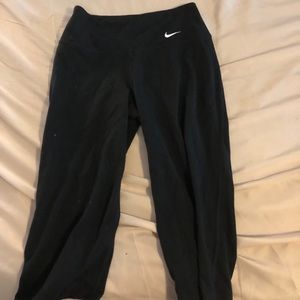 nike crop pants